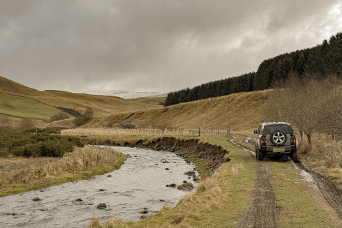 https___hypebeast.com_image_2025_03_28_2025-land-rover-defender-octa-review-10