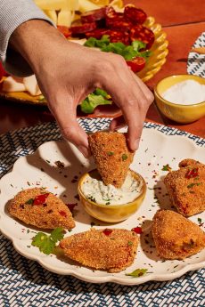 13_Don-Molinico_TheBytheway