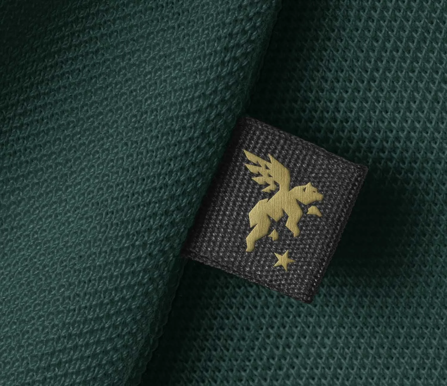 Типографика, Дизайн этикетки, Дизайн упаковки, Reveland Brewing, Creature Theory