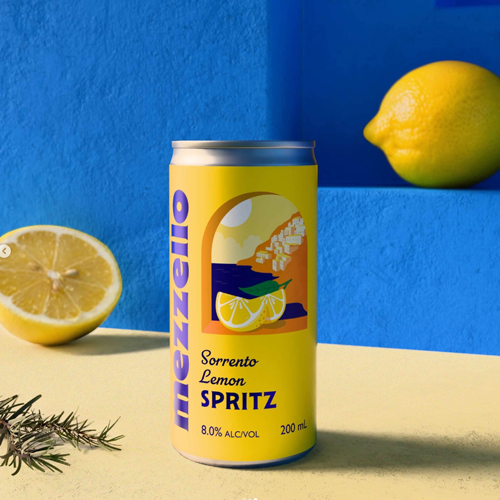 Средиземноморье в цвете: айдентика и упаковка Mezzello Spritz от Creative Platform